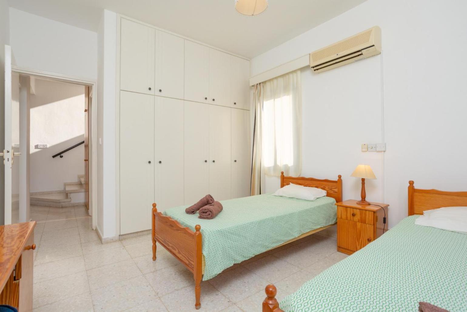 Villa Charoula Pente Paphos Exterior foto